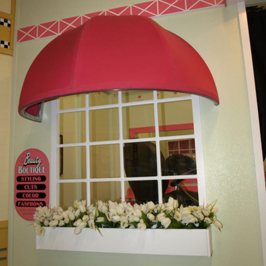  Main Street Beauty Boutique Lilliput Play Homes